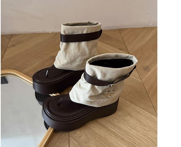 Panel Boots Thong Platform Padlock