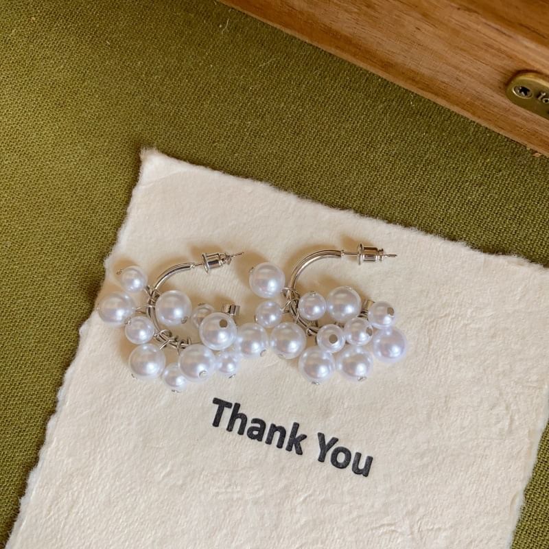 Earring Pearl Faux Hoop