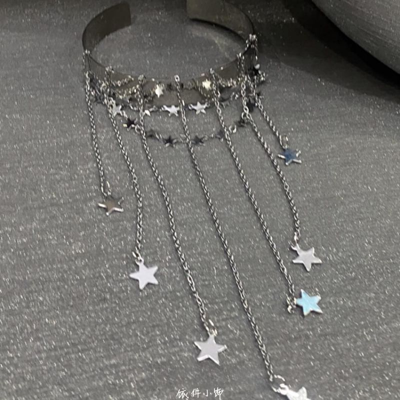 Chain Fringed Open Bangle Star