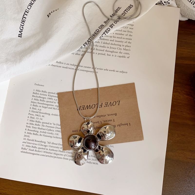 Statement Snake Flower Pendant Necklace Chain