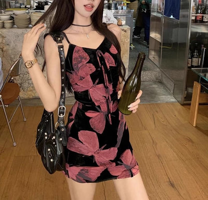 (Various Dress Print A-Line V-Neck Strap Floral Spaghetti Designs)