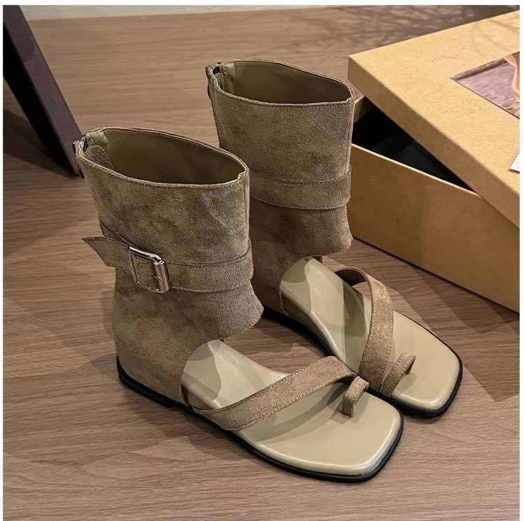 Loop Wedge Hidden Toe Boots Short