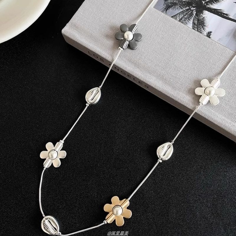Flower Faux Pearl Necklace Long