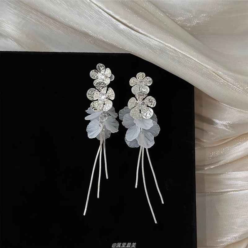 Drop Shell Earring Fringed Flower