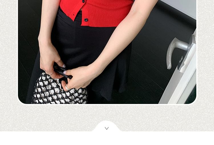 Button-Up Sleeveless Top V-Neck Plain
