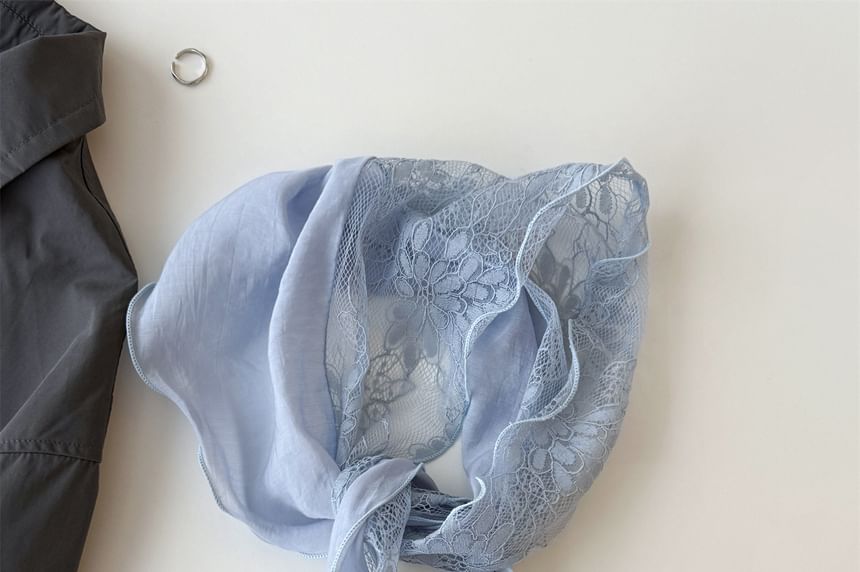 Lettuce Edge Lace Panel Scarf