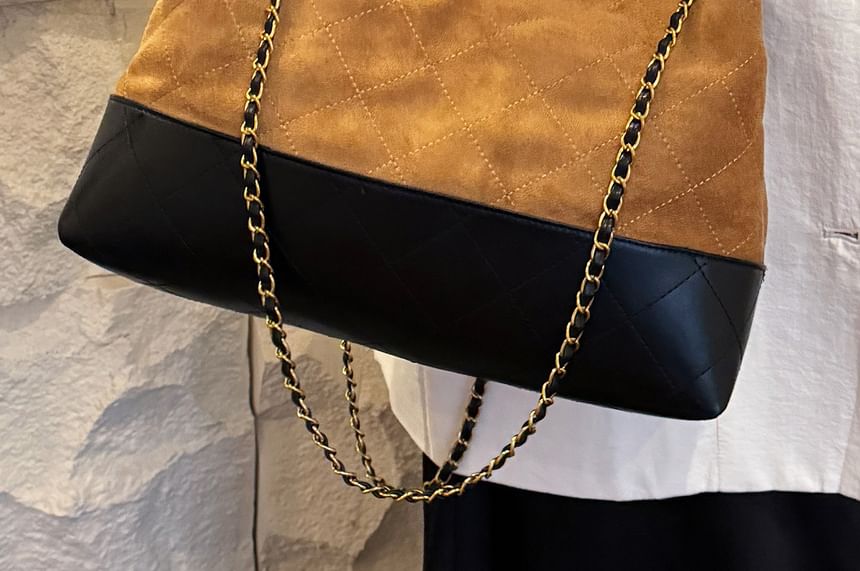 Crossbody Faux Suede Bag Tote Strap Chain Quilted