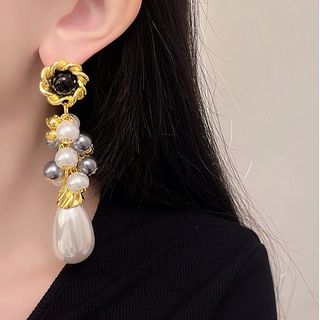 Faux Pearl Earring Drop