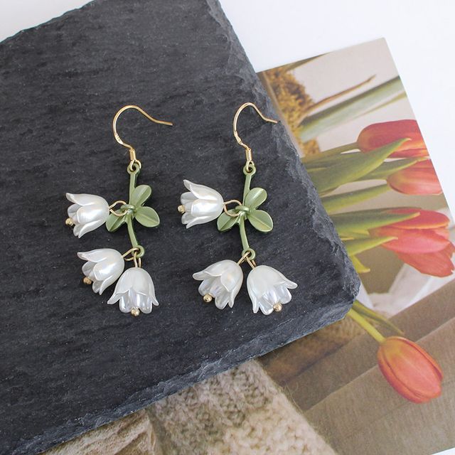 Fringed Alloy Flower Faux Pearl Earring