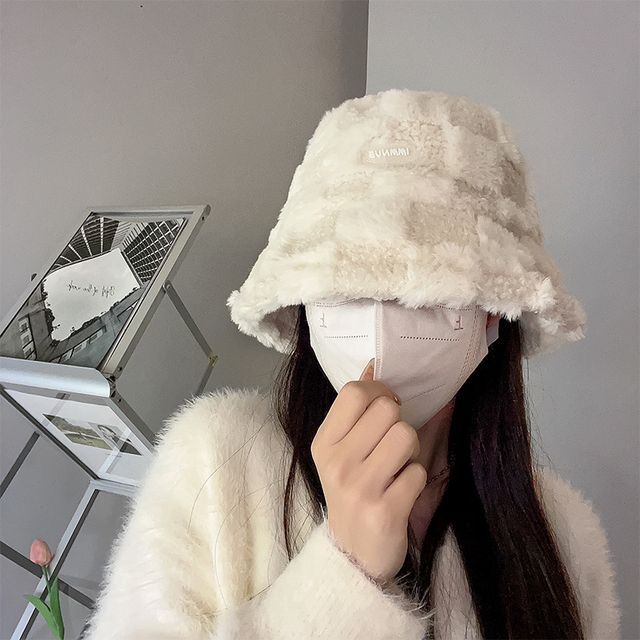 Sample Plain Fluffy Bucket Hat