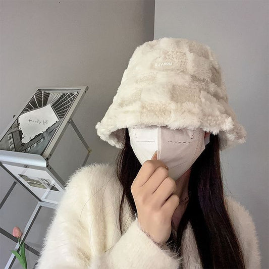 Sample Plain Fluffy Bucket Hat