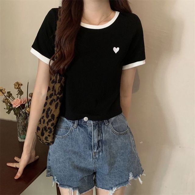 Heart Round Trim Tee Neck Short-Sleeve Contrast