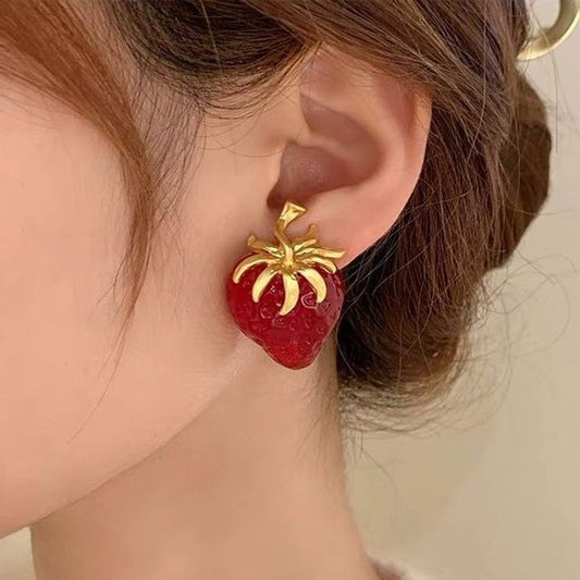Earring Stud Strawberry
