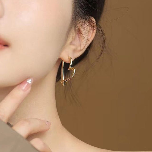 Wholesale Sample Alloy Heart Cuff Earring