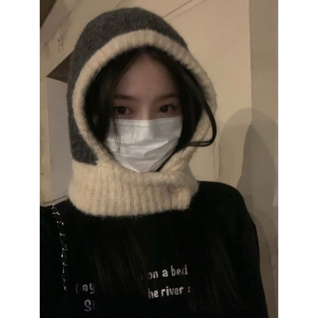 Sample Contrast Trim Knit Balaclava