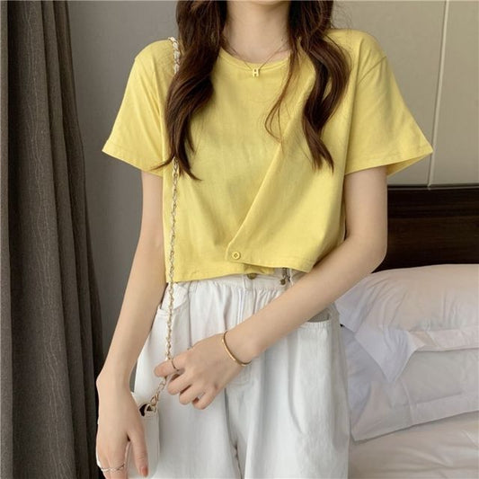 Tee Round Short-Sleeve Buttoned Neck Plain