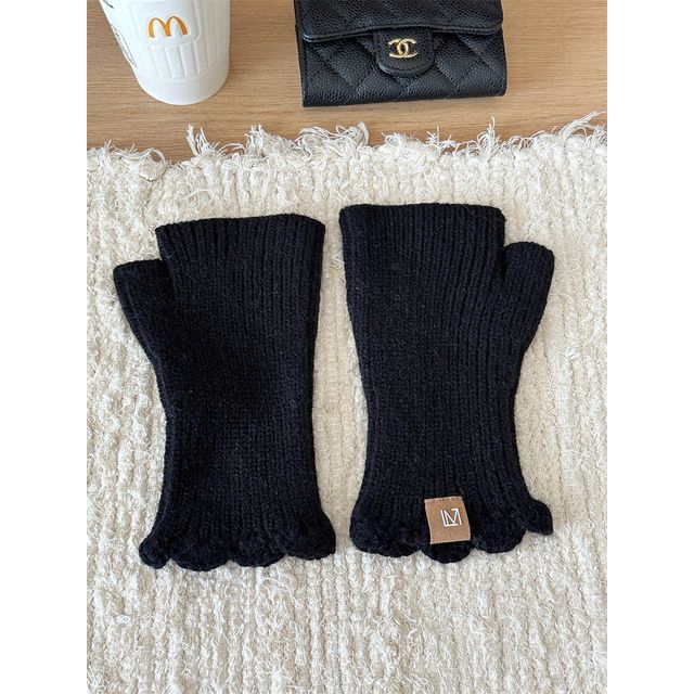 Applique Fingerless Knit Gloves Lettering