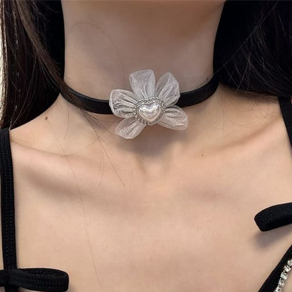 Heart Floral Leather Faux Choker