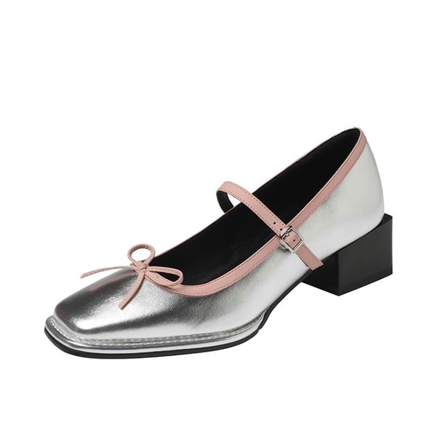 Sample Square Toe Bow Mary Jane Pumps