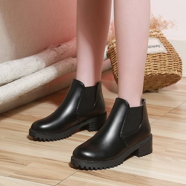 Boots Leather Chelsea Short Faux
