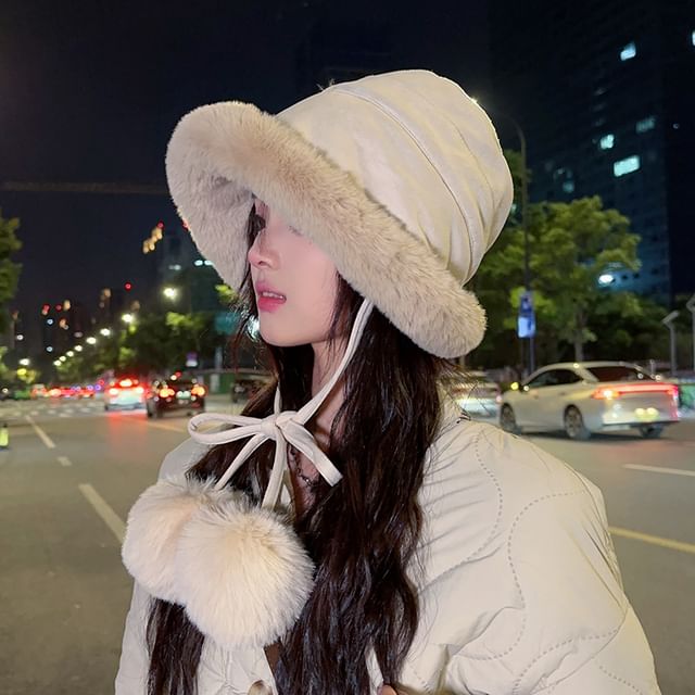 Bucket Fluffy Trim Hat
