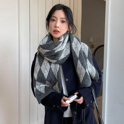 Scarf Knit Argyle