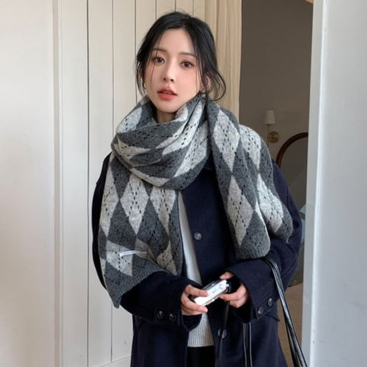 Scarf Knit Argyle