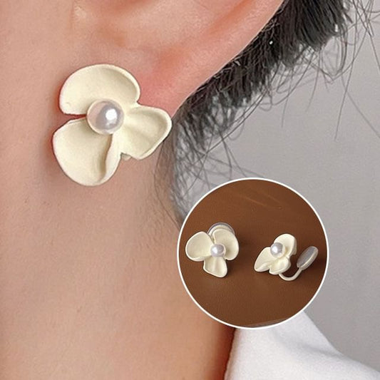 Pearl Faux Floral Earring Clip-On