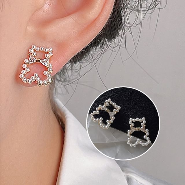 Clip-On Faux Pearl Earring Rhinestone Bear