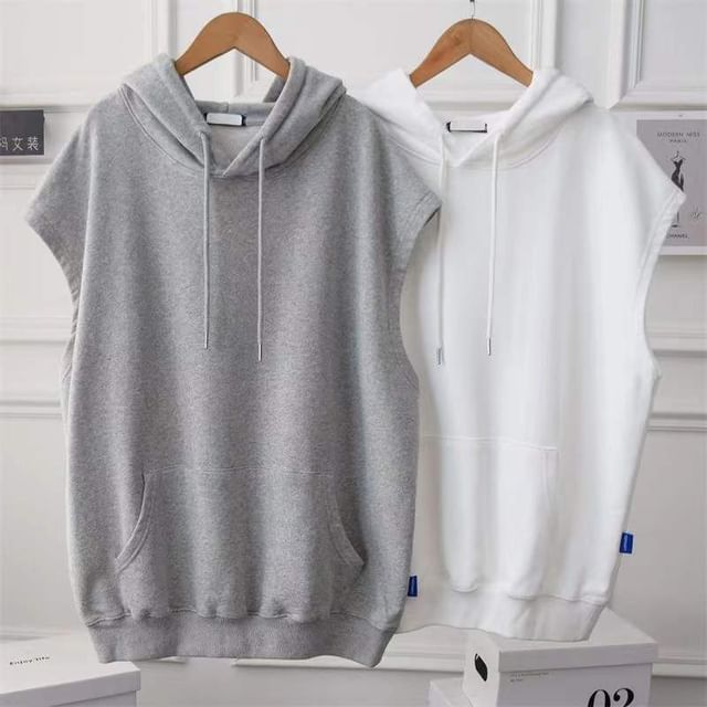 Hoodie Plain Sleeveless