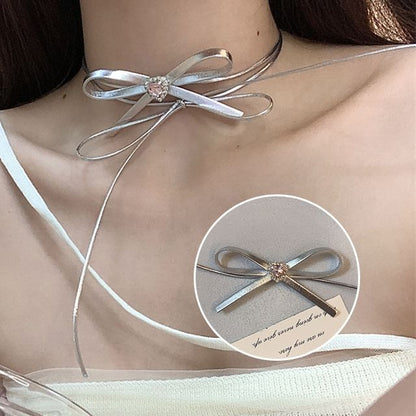 Leather Rhinestone Ribbon Heart Choker Faux