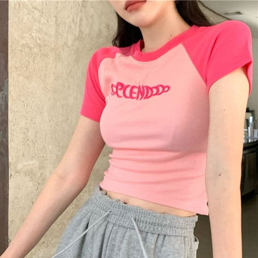 Letter Short-Sleeve Crew Embroidered Cropped Neck T-Shirt