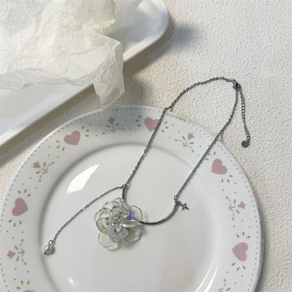 Floral Resin Pendant Alloy Choker