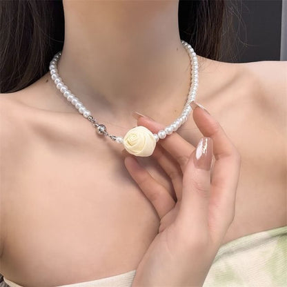 Faux Floral Pearl Necklace