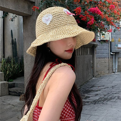 Hat Applique Straw Heart