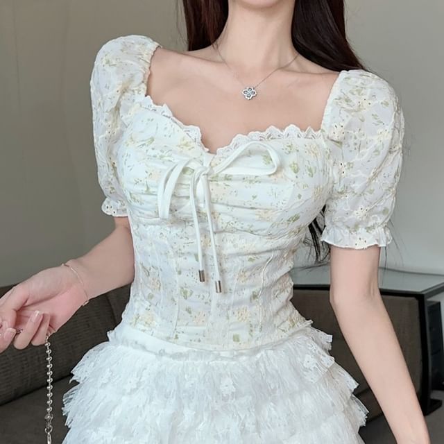 Front / Tie Short-Sleeve Square Eyelet Embroidered Neck Blouse