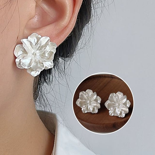 Resin Stud Floral Earring