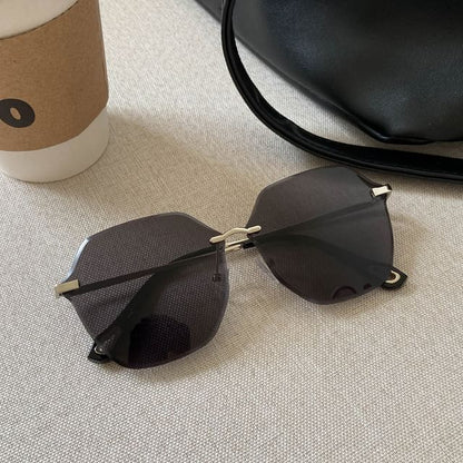 Sample Geometric Frame Oversized Sunglasses