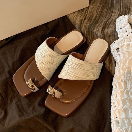 Sample Chunky Heel Square Toe Metal Accent Straw Toe Loop Sandals