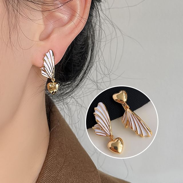 On Asymmetrical Drop Heart Clip Wing Earring