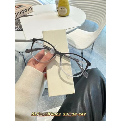 Sample Round Frame Glasses