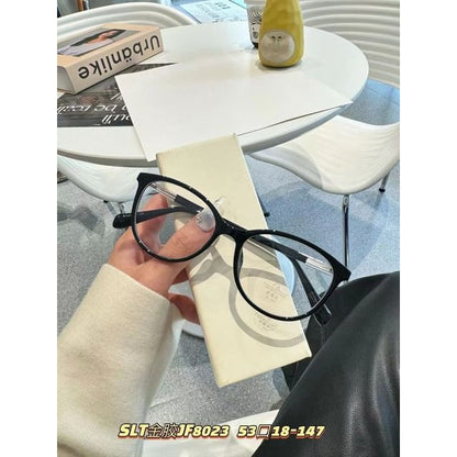 Sample Round Frame Glasses