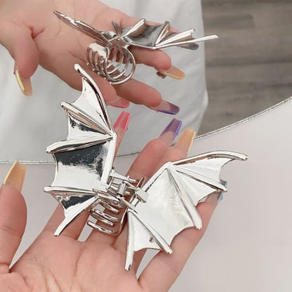 Sample Bat Hair Claw