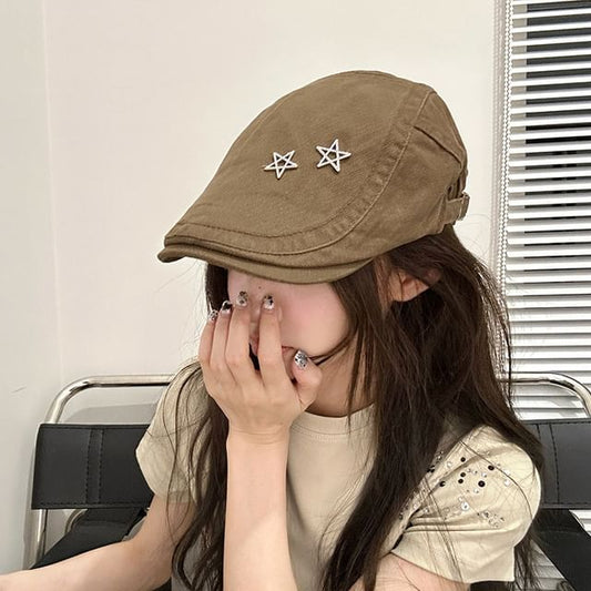 Flat Cap Studded Star