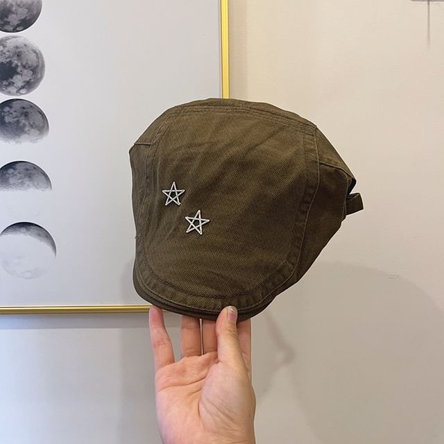 Flat Cap Studded Star