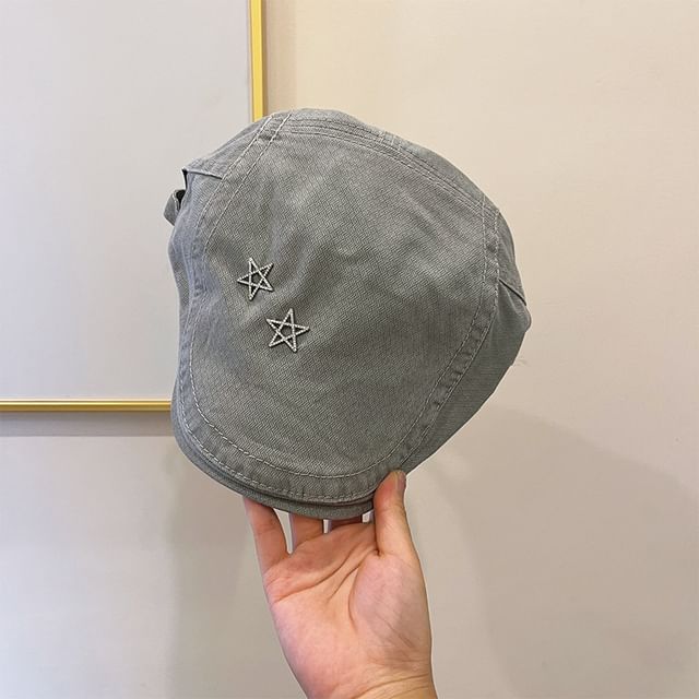 Flat Cap Studded Star