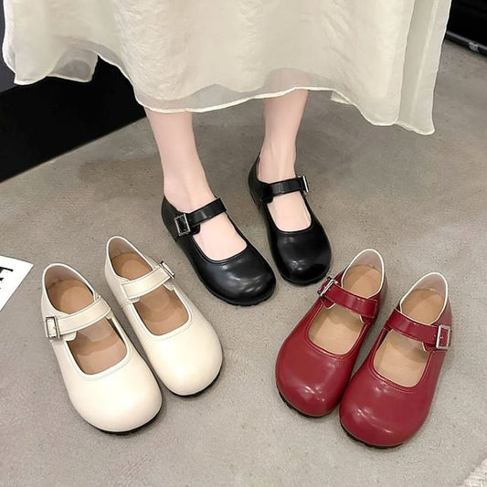 Round Buckled Leather Flats Plain Faux Mary Jane Toe