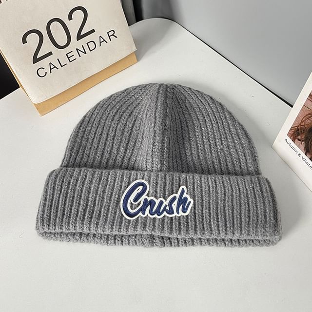 Applique Beanie Lettering Knit