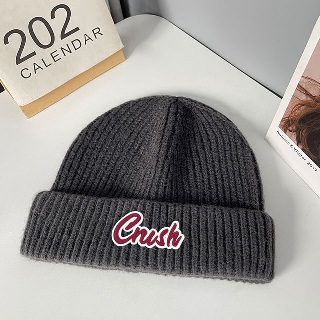 Applique Beanie Lettering Knit