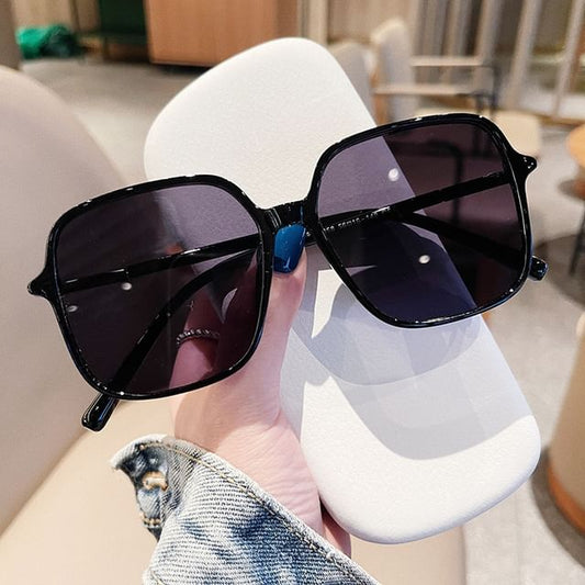 Sample Square Frame Gradient Sunglasses